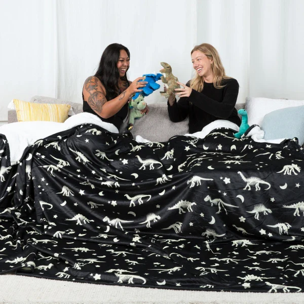 Sherpa Stretch™ Blanket - Image 35
