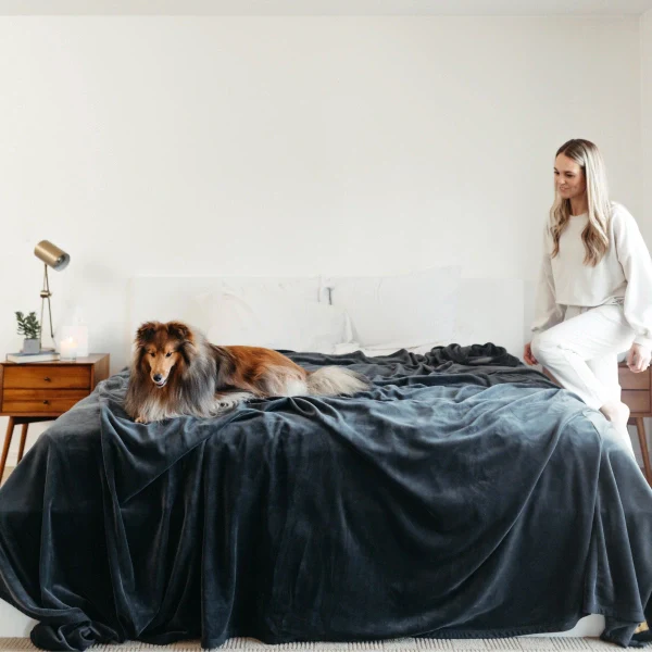 Original Stretch™ Blanket - Image 4